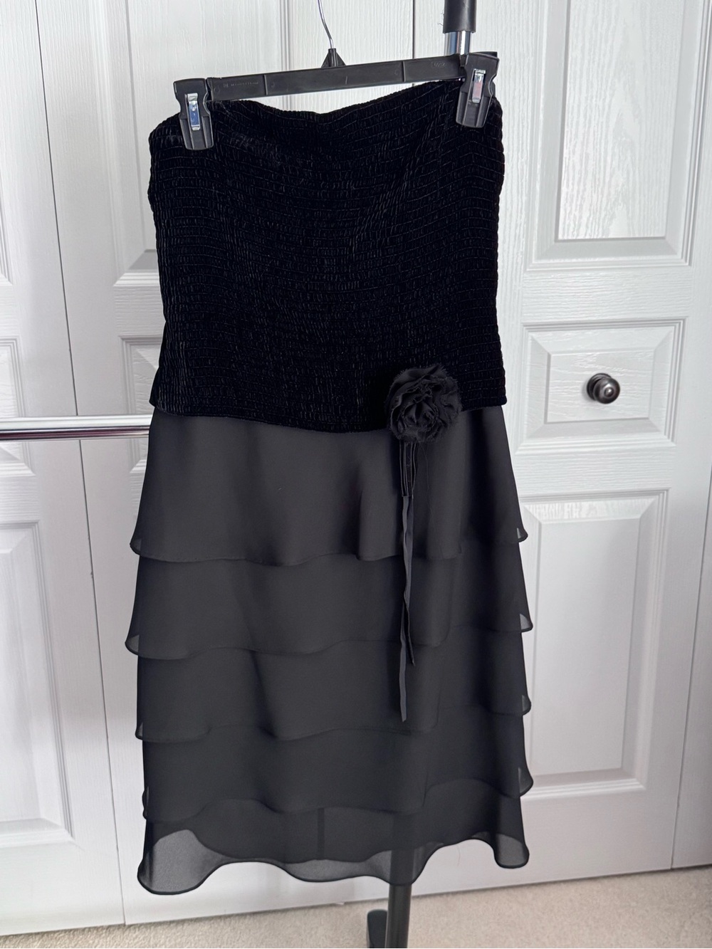 Vintage Black Strapless Layered Chiffon Dress with Floral Accent